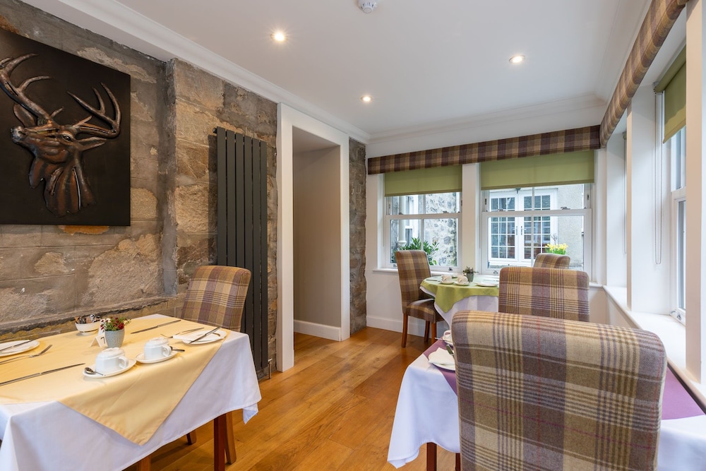 Craigroyston House & Lodge — 4-Star Luxury Hotel in Pitlochry, United Kingdom