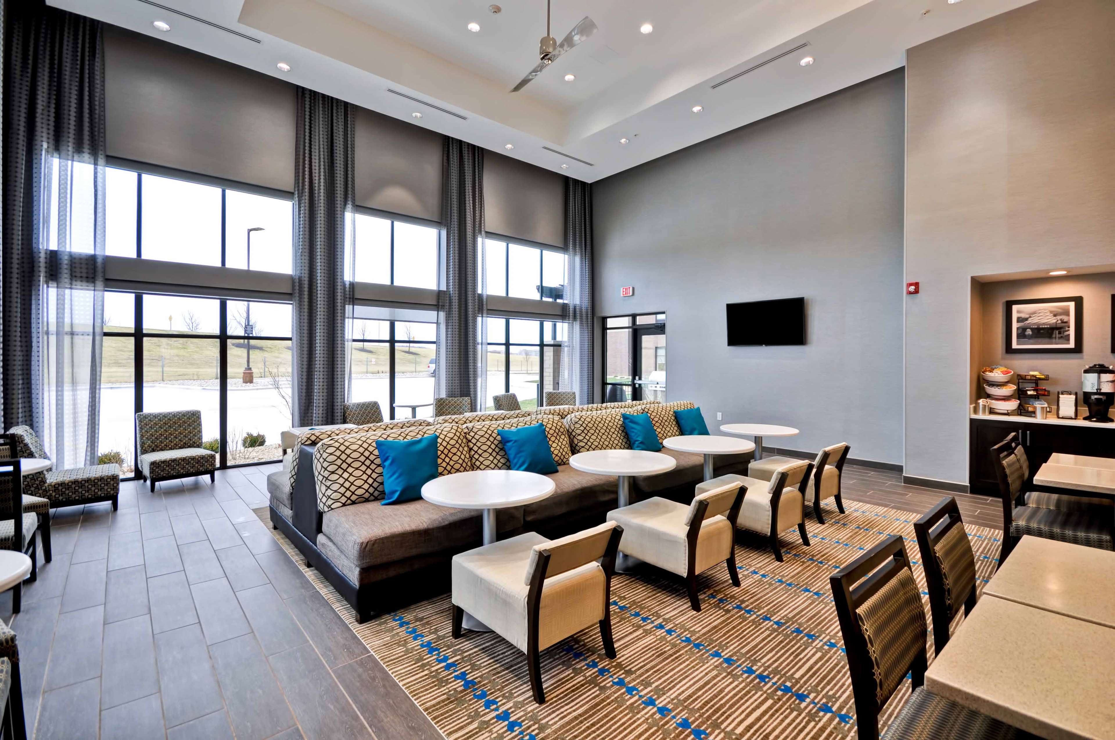 Homewood Suites by Hilton Cincinnati West Chester - photo 7