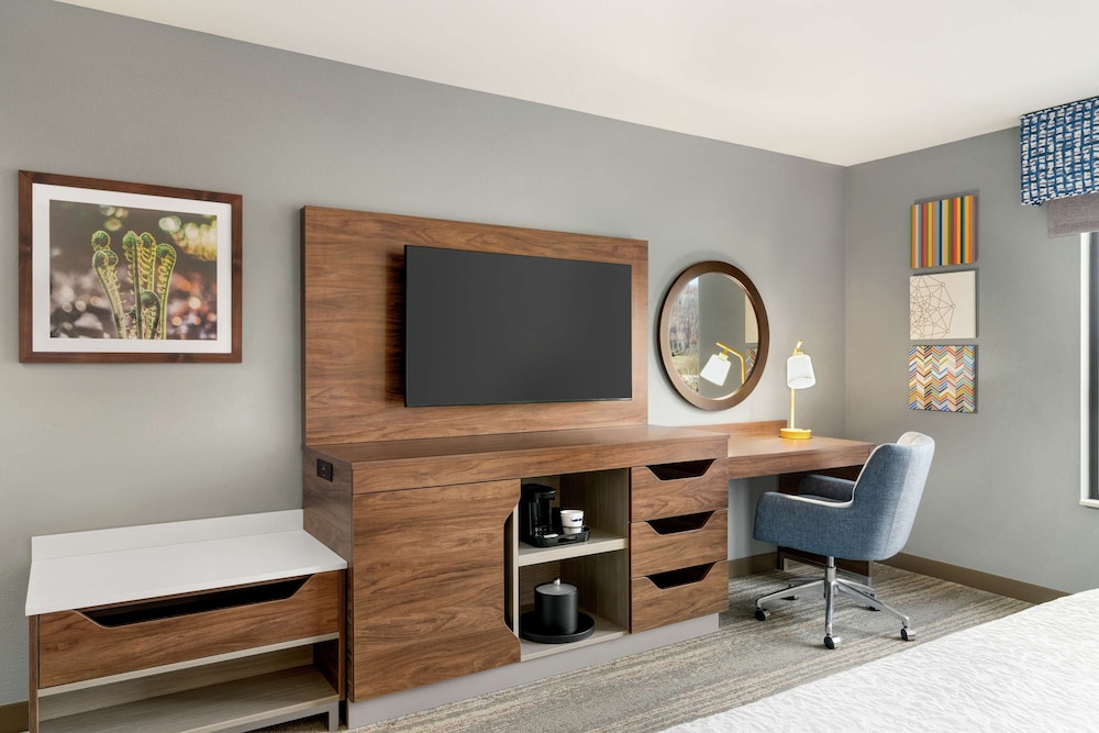 Hampton Inn & Suites Olean - photo 26