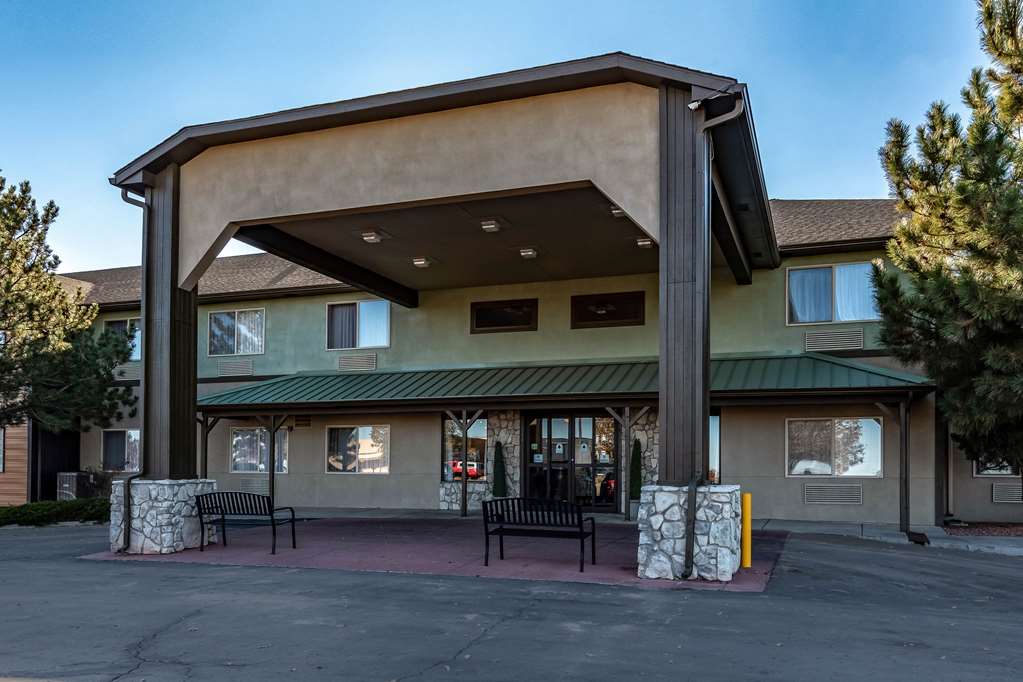 Quality Inn & Suites West - featured photo