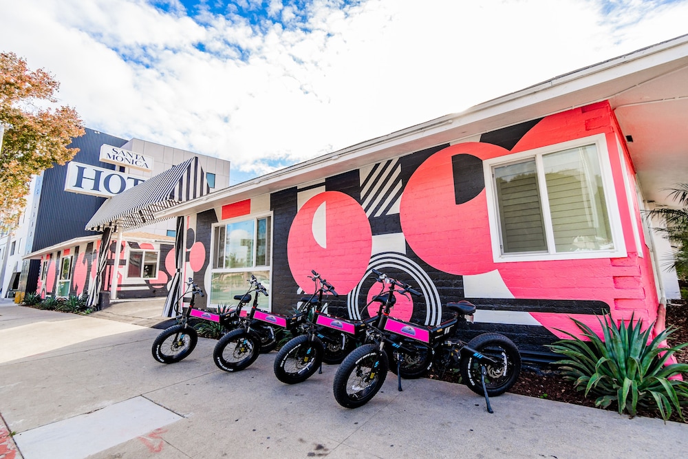 Santa Monica Hotel - featured photo