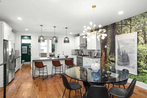 EARTH at 8th & Argyle Elite Nashville Vacation Spot in Nashville, United States