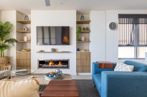 Kings Beach Oceanfront Oasis — 4-Star Luxury Hotel in Caloundra, Australia