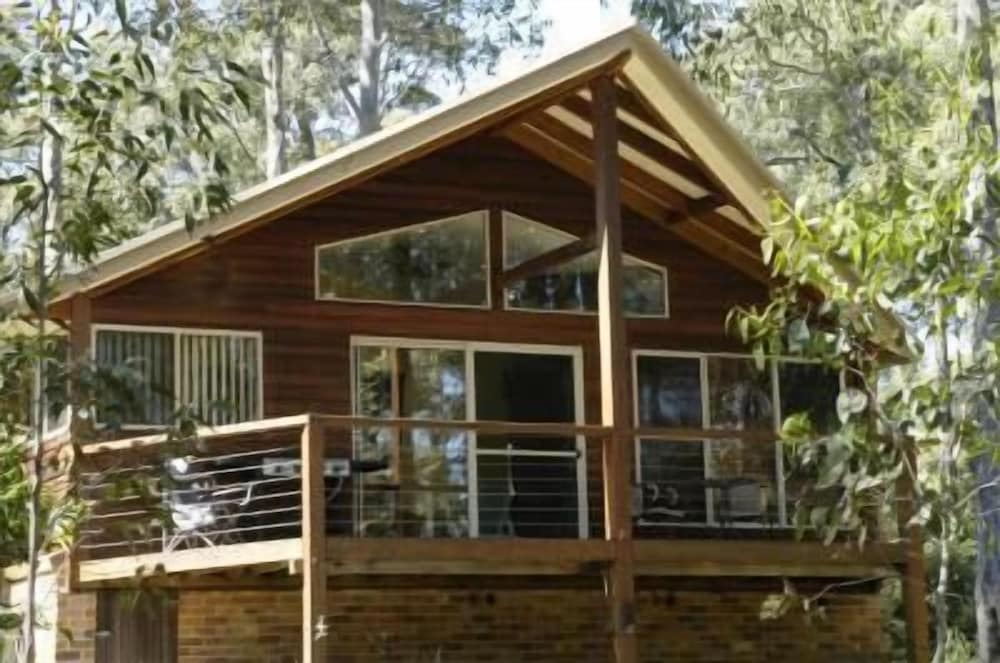 Bewong River Retreat — 4-Star Luxury Hotel in Nowra, Australia