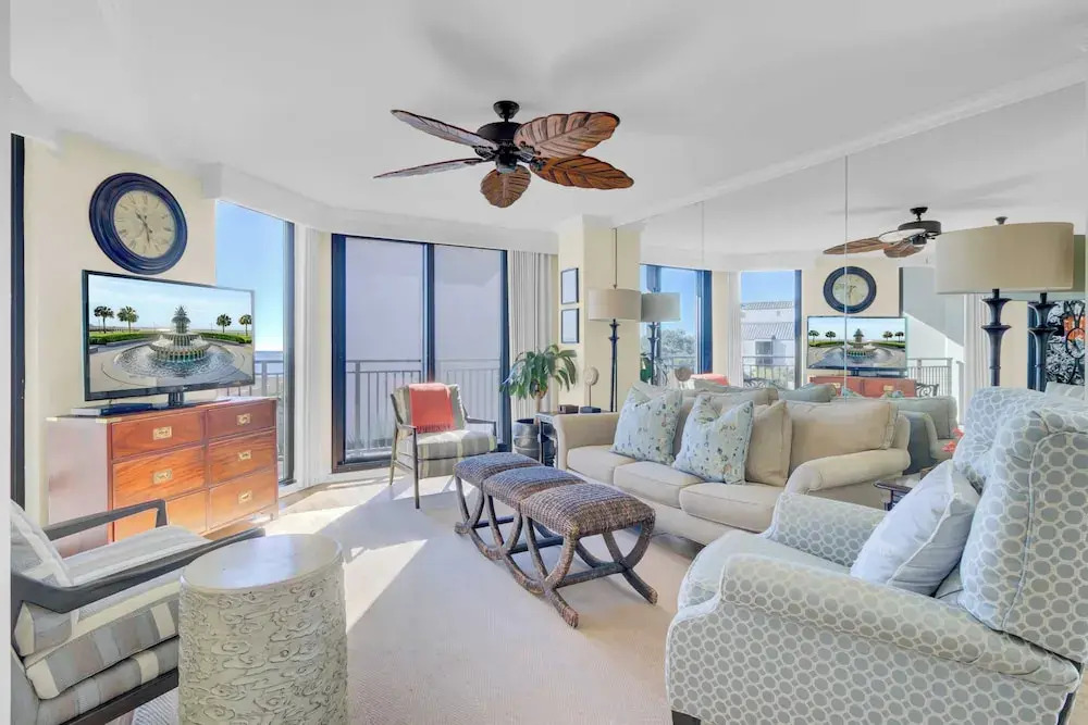 Oceanfront w Pool Beach Access Balcony View 312 B Shipwatch by AvantStay in Isle Of Palms, United States