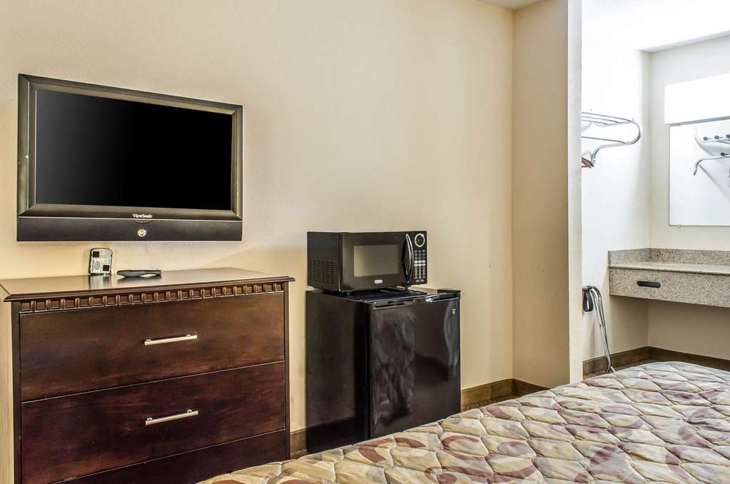 Rodeway Inn Shippensburg I 81 - photo 19