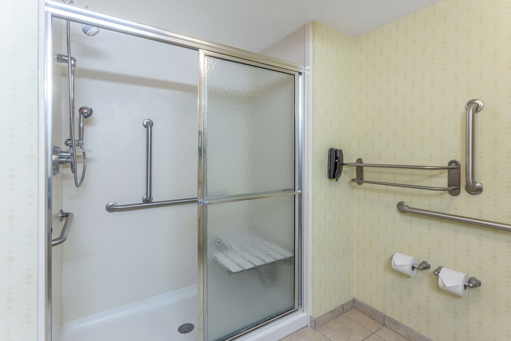 Hampton Inn Richmond South - photo 14