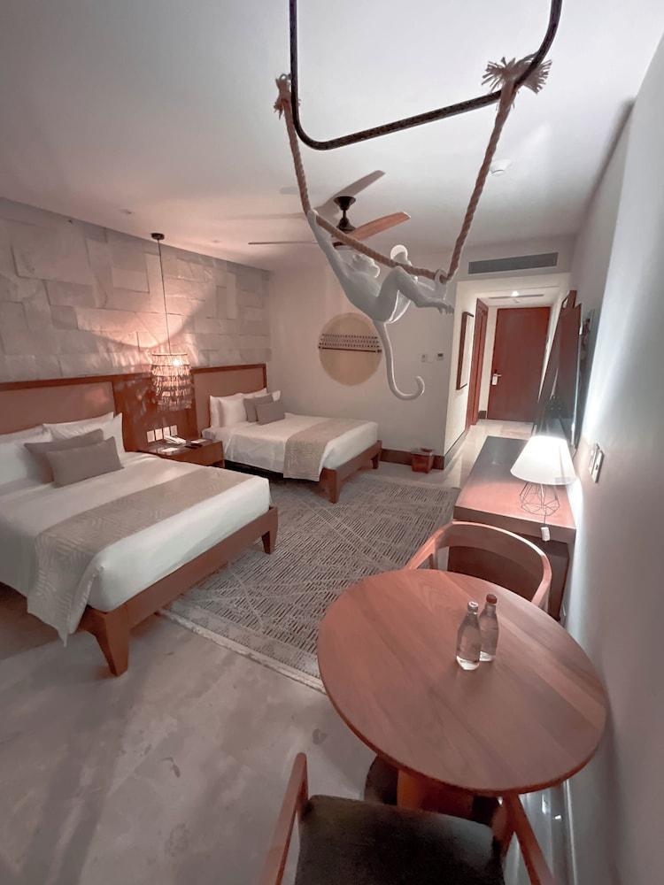 Hotel Mundo Maya Edzná
