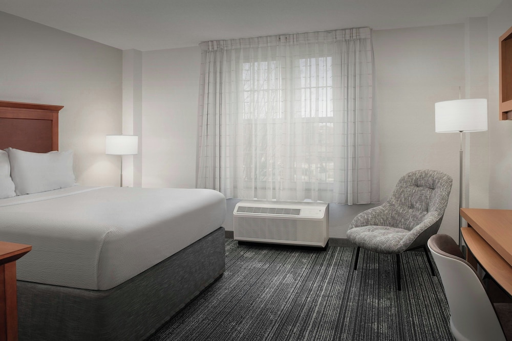 TownePlace Suites by Marriott Suffolk Chesapeake - photo 4