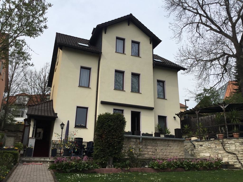 Hotel Pension Am Kirschberg in Weimar, Germany