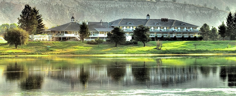 South Thompson Inn & Conference Centre in Kamloops, Canada