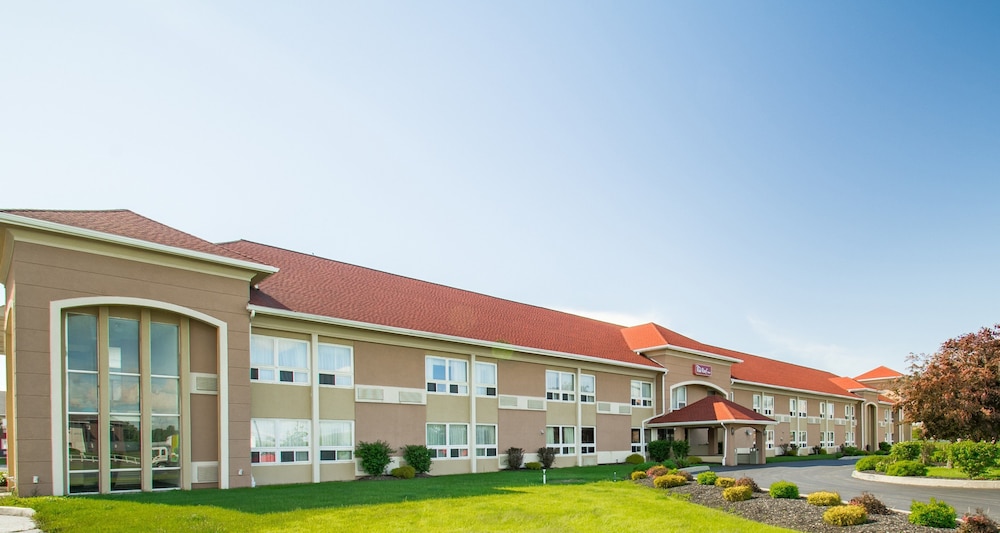 Red Roof Inn Batavia - photo 34
