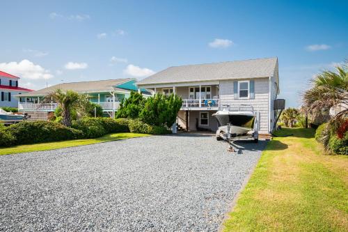 Sound Sleeper by Oak Island Accommodations - photo 39