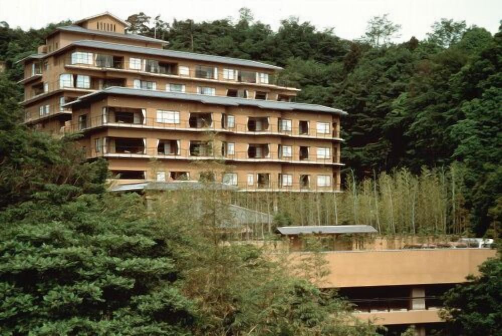 Kinzan — 4-Star Luxury Hotel in Kobe, Japan