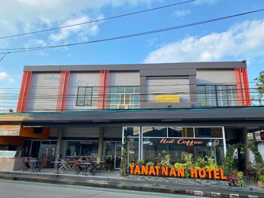 Tanatnan Hotel in Ranong, Thailand