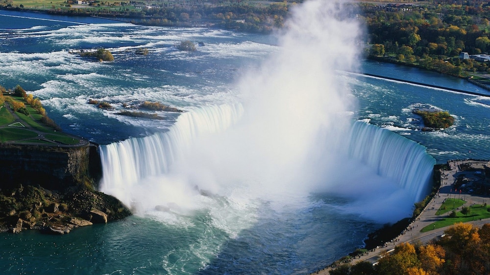 Holiday Inn Express Hotel & Suites Niagara Falls by IHG - photo 26