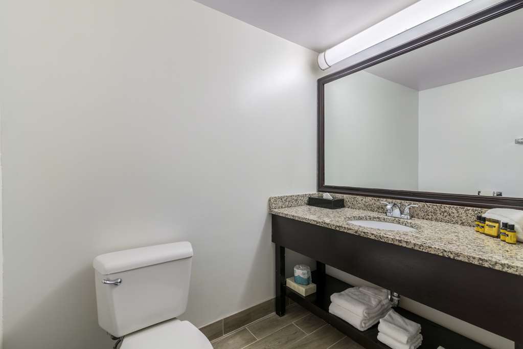 Best Western Plus Brunswick Bath - photo 37