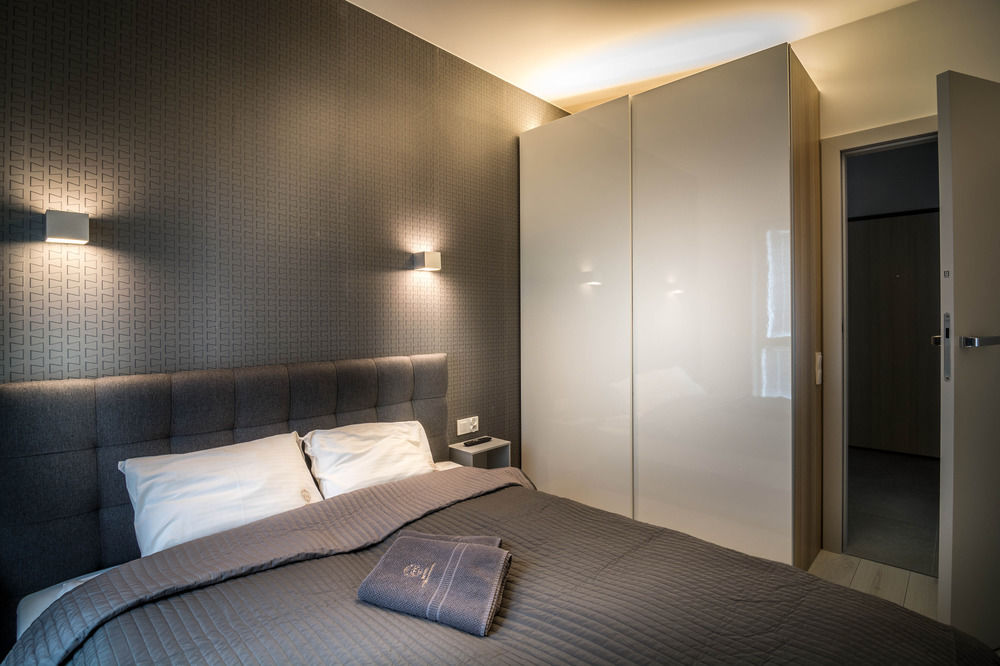 Albatross Towers — 4-Star Luxury Hotel in Gdansk, Poland