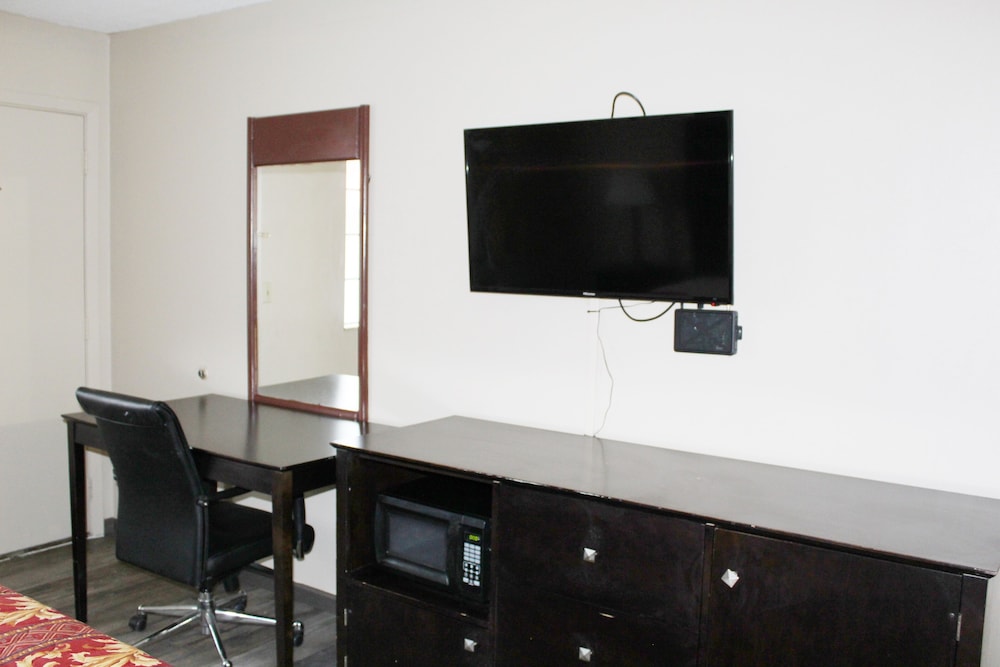 Huntington Inn - photo 12