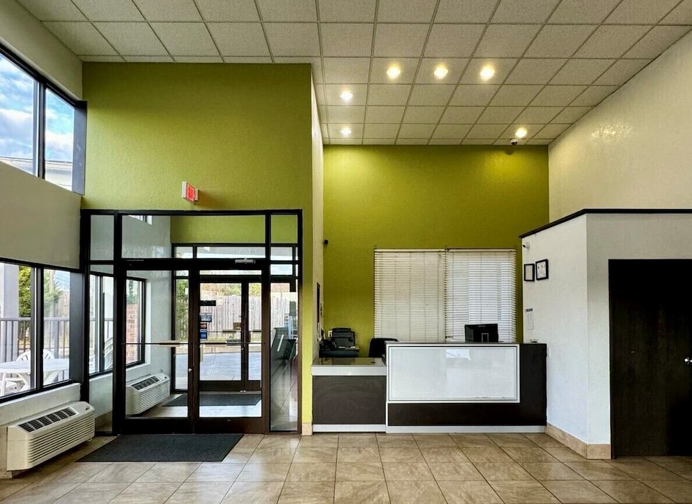 Super 8 by Wyndham Kannapolis - photo 5