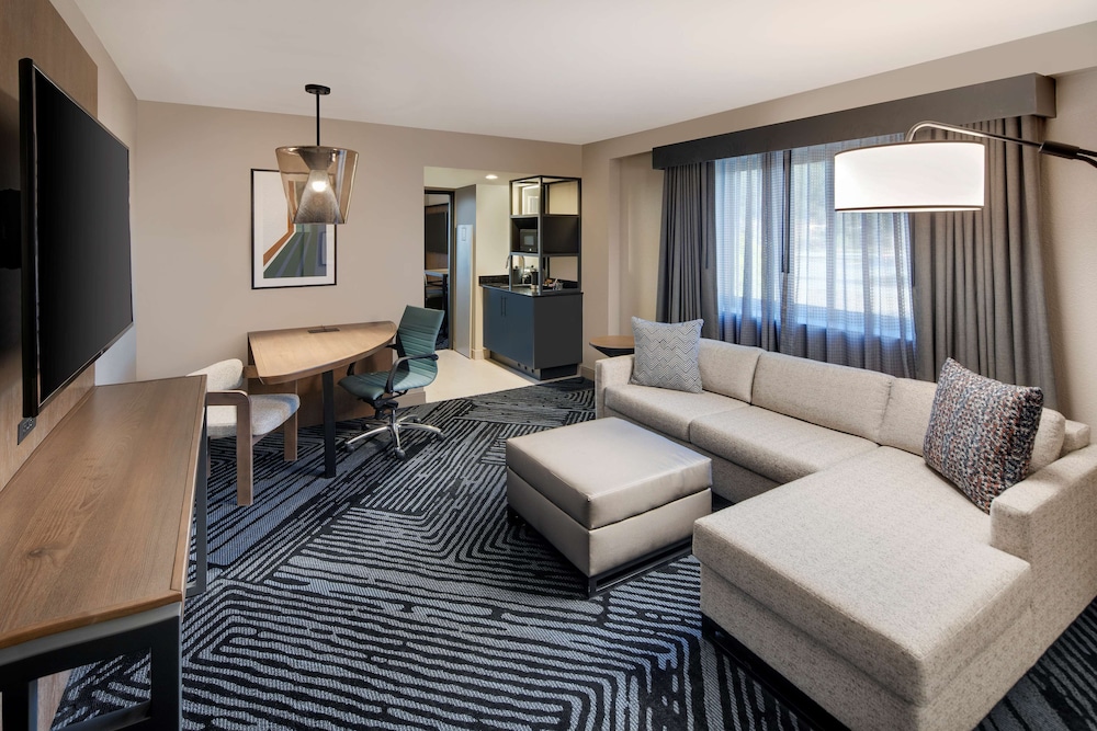 Embassy Suites by Hilton San Rafael at Marin Center - photo 13