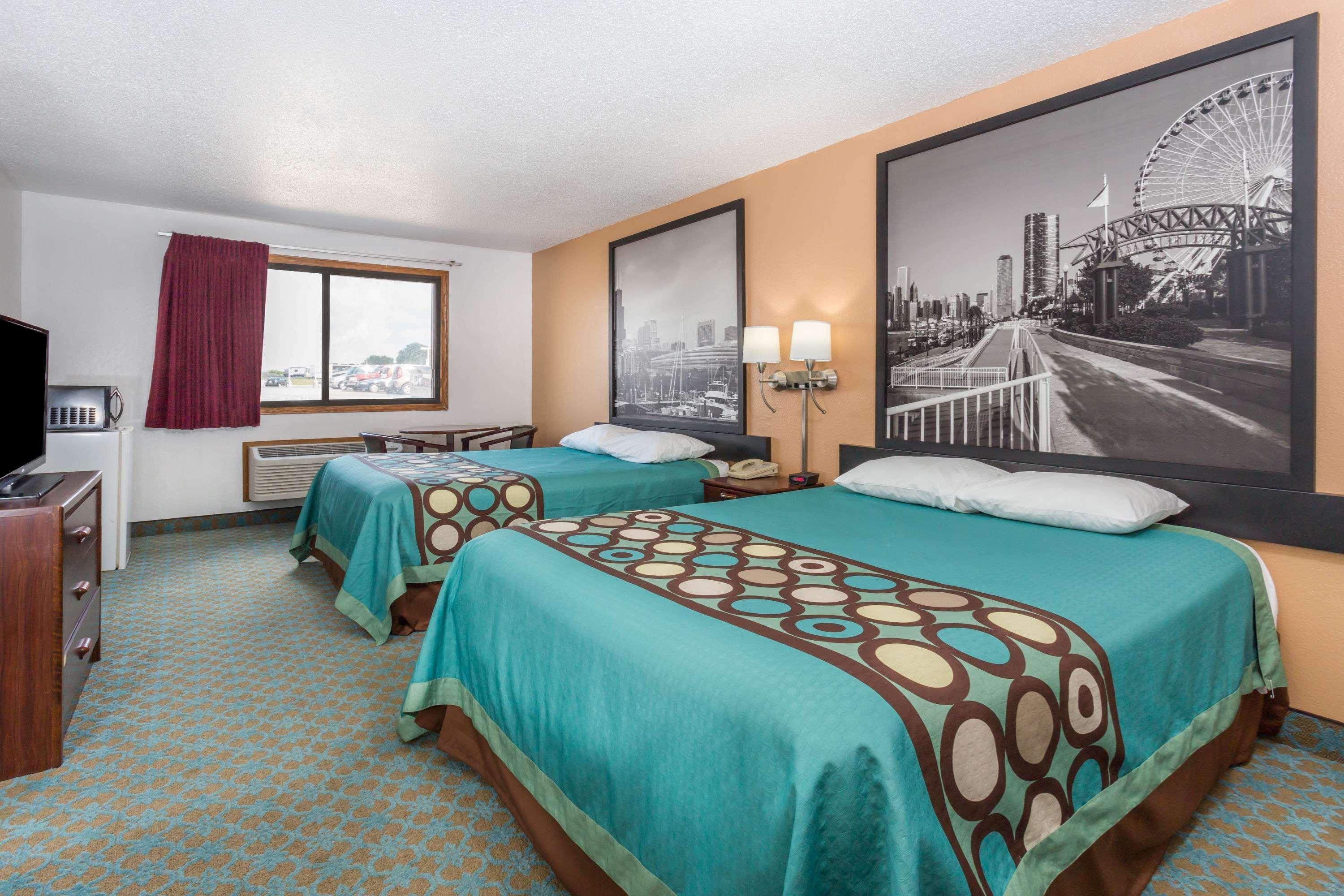 Super 8 by Wyndham Bourbonnais Kankakee Area - photo 5