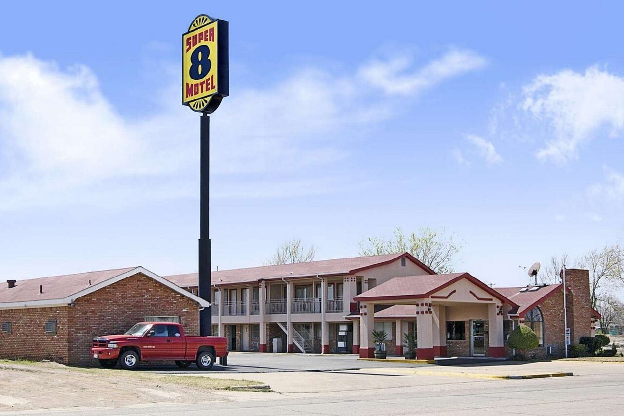 Super 8 By Wyndham Vernon in Vernon, United States