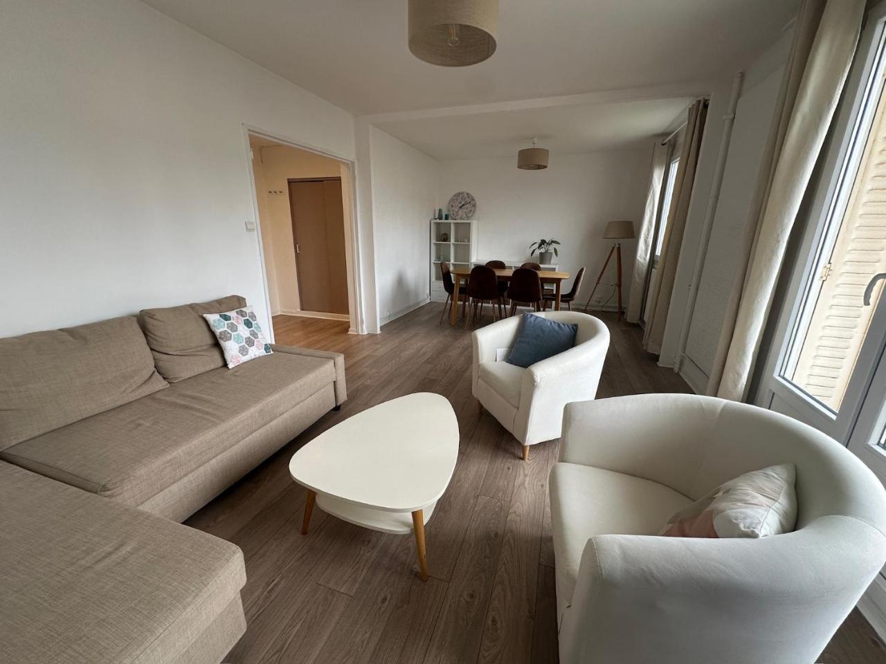 Le Saurupt Avec Parking - carbon neutral hotel in Saint-Max