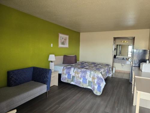 Lodge Usa Motel - photo 28