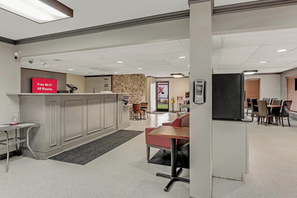 Red Roof Inn Kingsport - photo 3