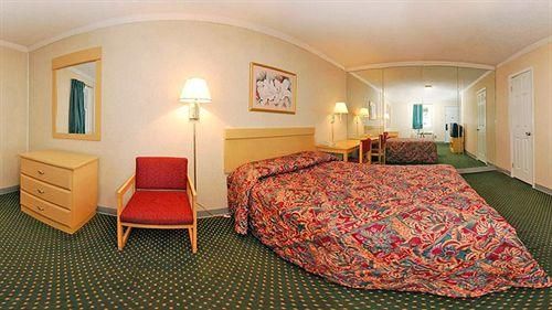 Rodeway Inn Woodbridge — hotel in Woodbridge