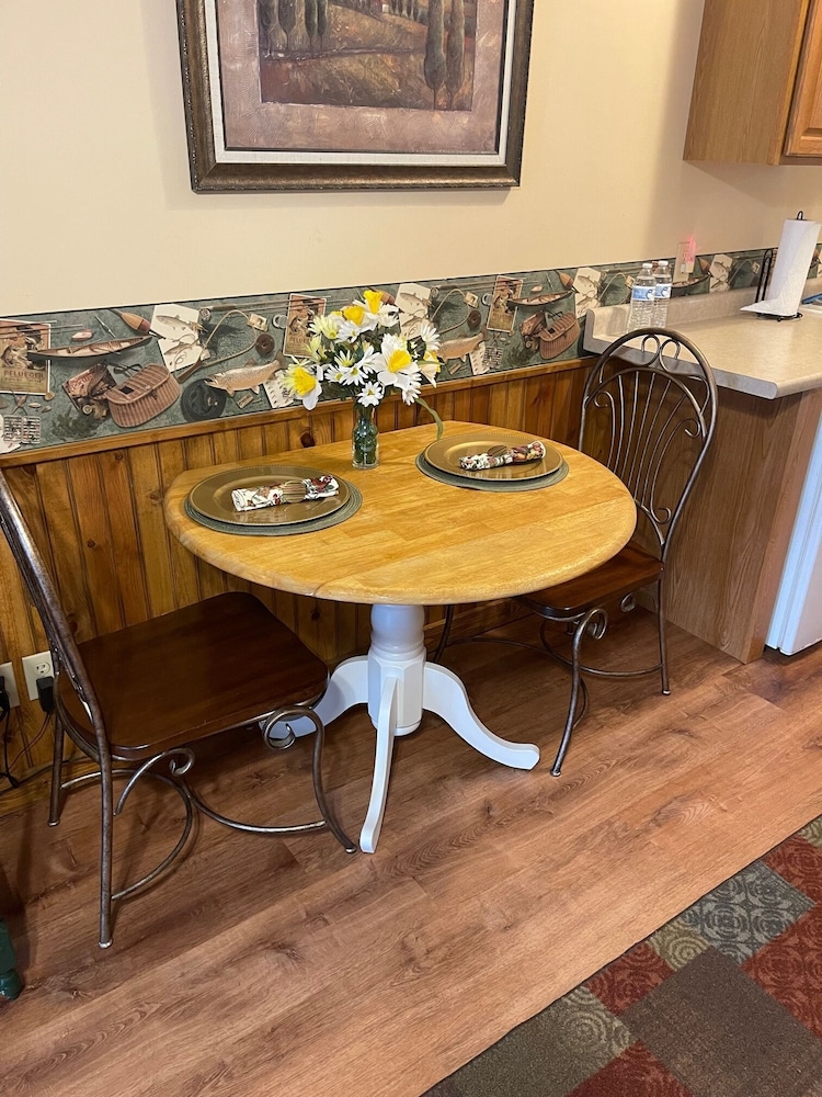 Mountain Aire Cottages & Inn - photo 51
