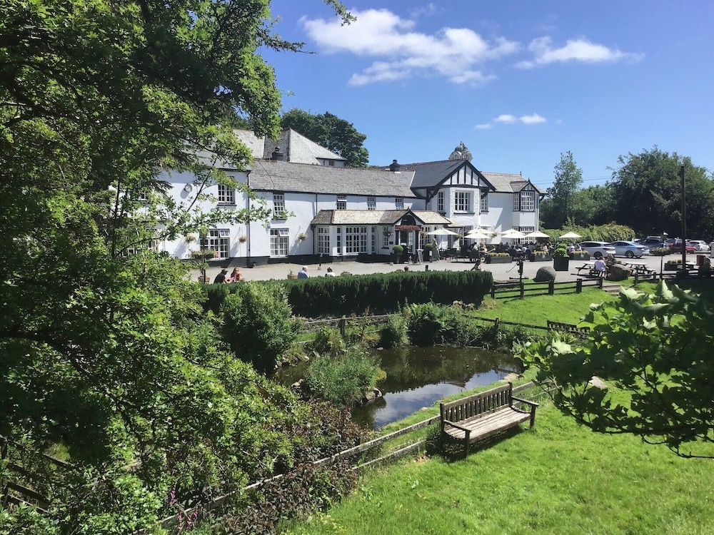 Two Bridges Hotel in Yelverton, United Kingdom
