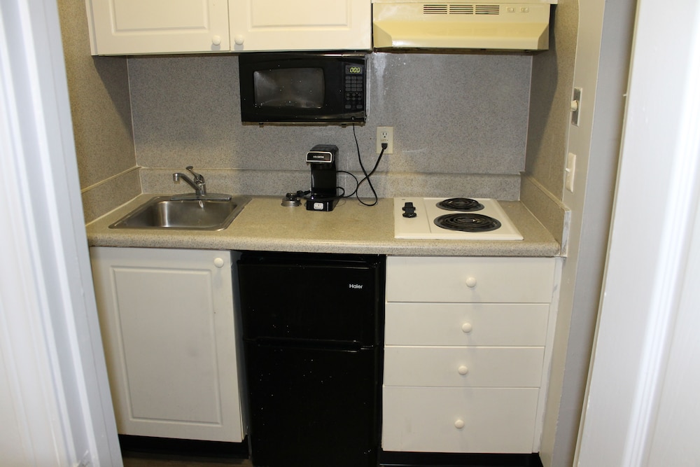 Budgetel Inn and Suites Atlanta Midtown - photo 7