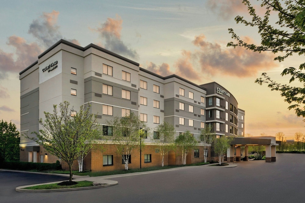 Courtyard by Marriott Pittsburgh Airport Settlers Ridge in Pittsburgh, United States