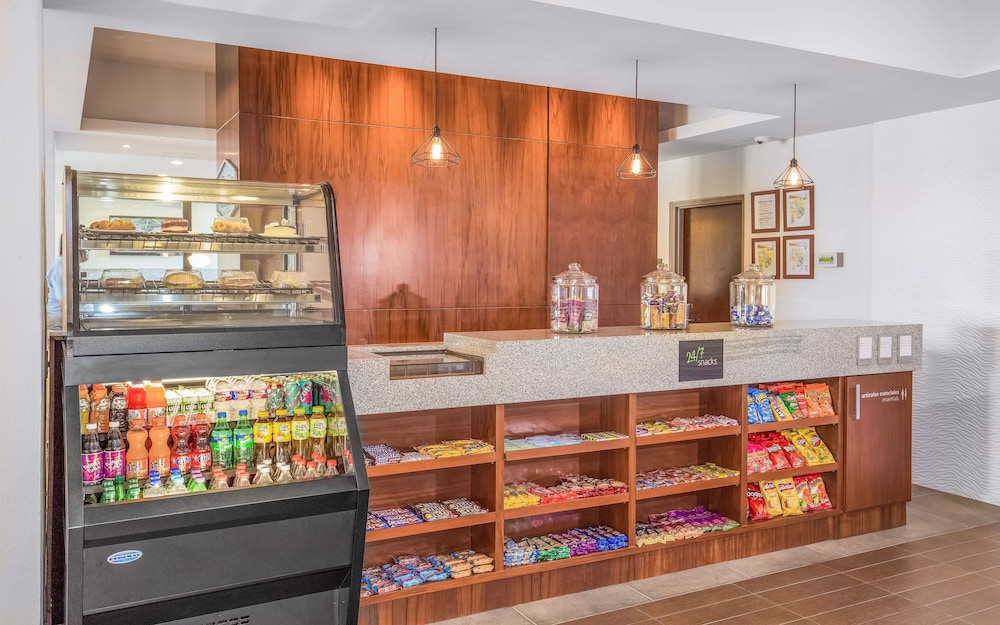 Snack bar