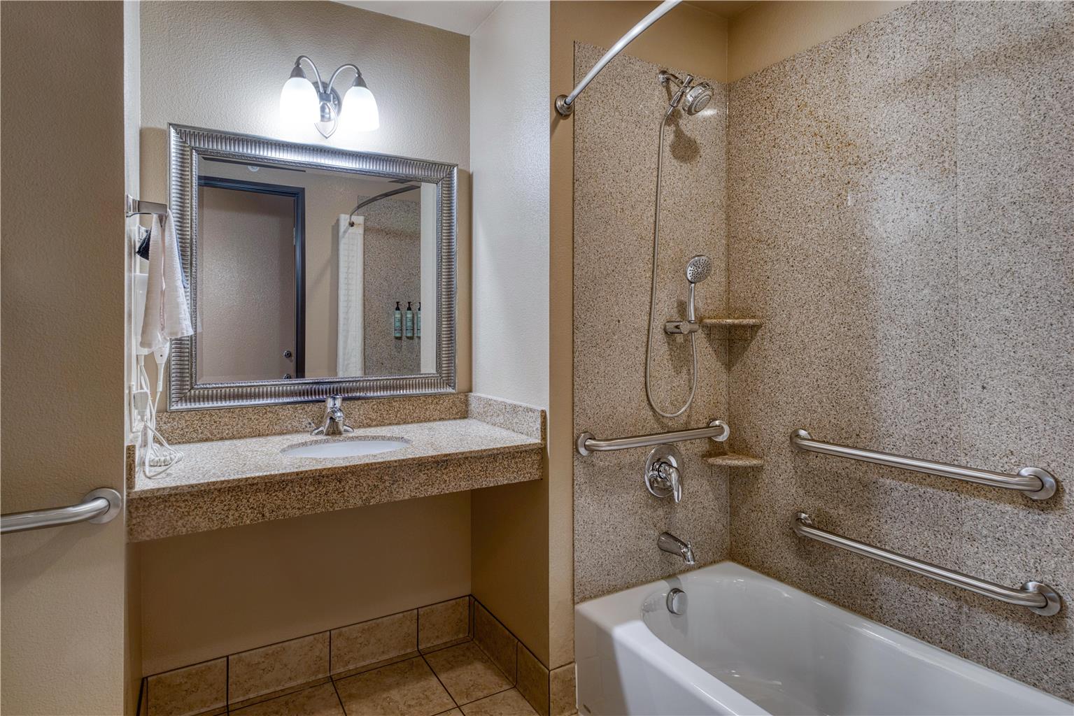 Best Western Shelby Inn & Suites - photo 38