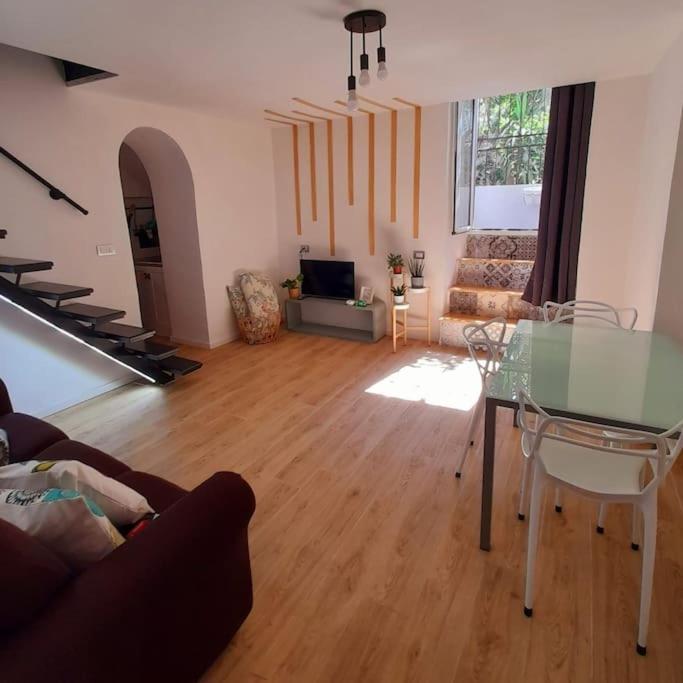 Ventaglieri20 - carbon neutral hotel in Naples