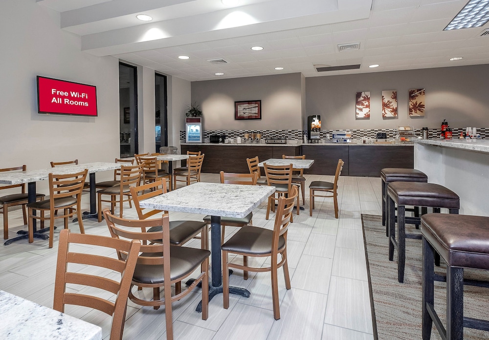 Red Roof Inn Gulfport Biloxi Airport - photo 30