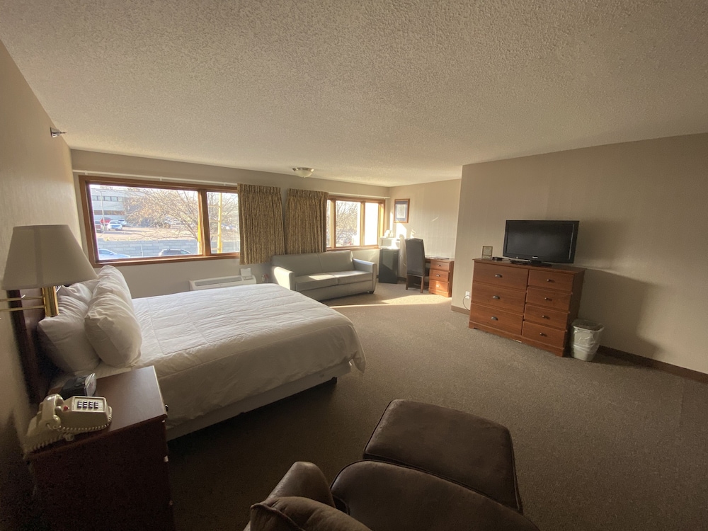 The Center Inn - photo 26