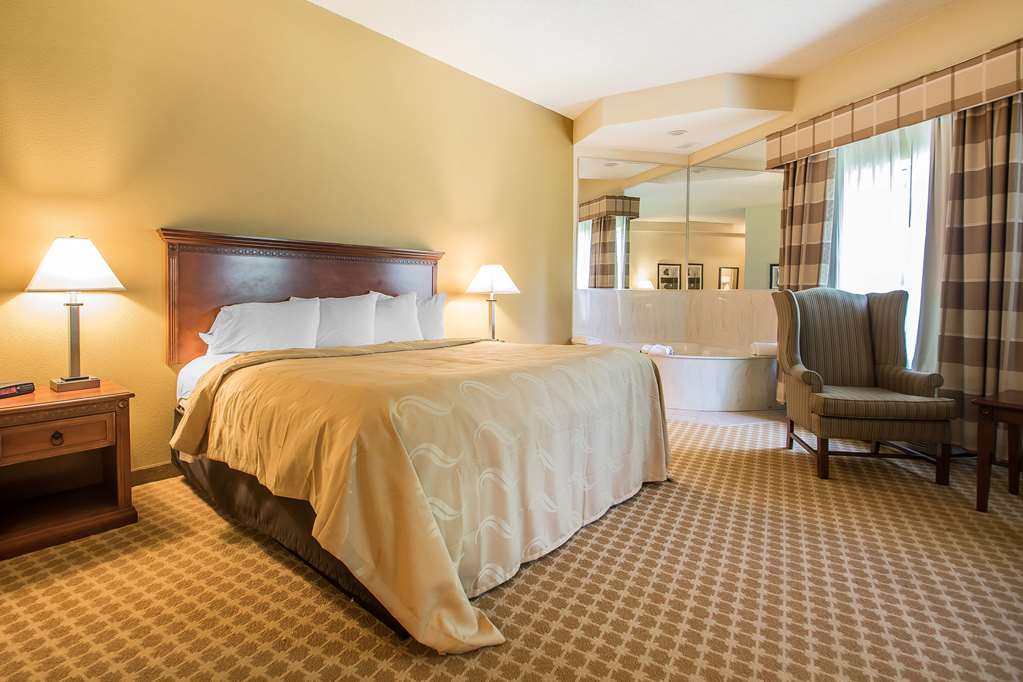 Quality Inn & Suites East Troy I 43 - photo 22
