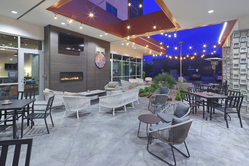 Hilton Garden Inn Chandler Downtown - photo 35