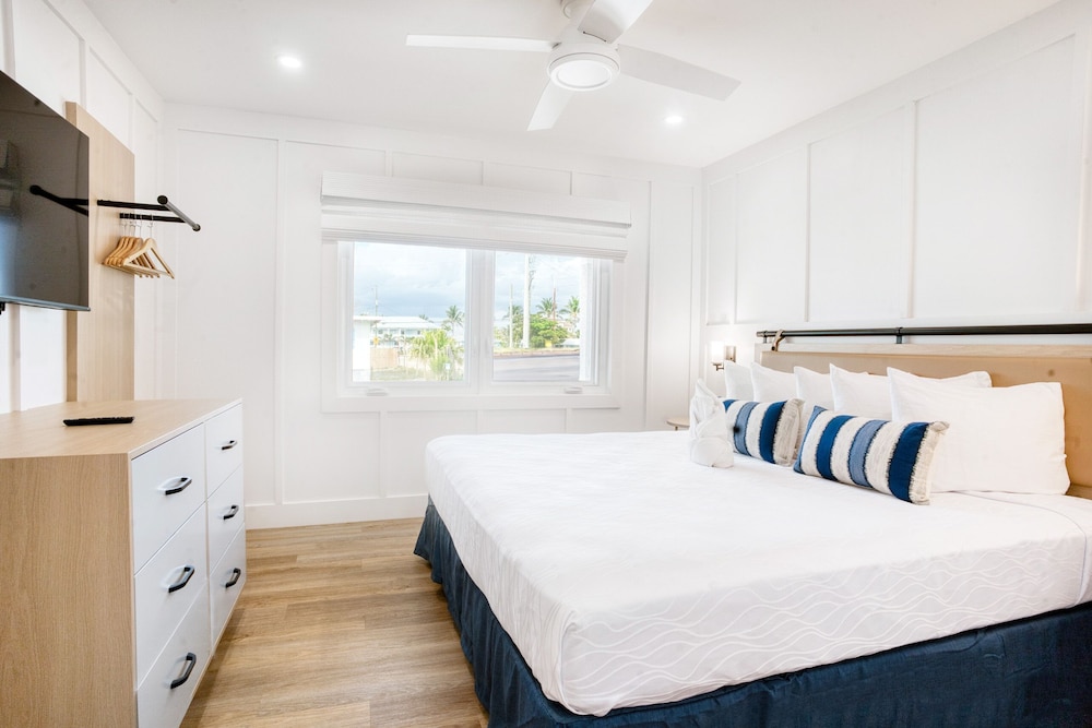 Lighthouse Resort Inn & Suites - photo 11