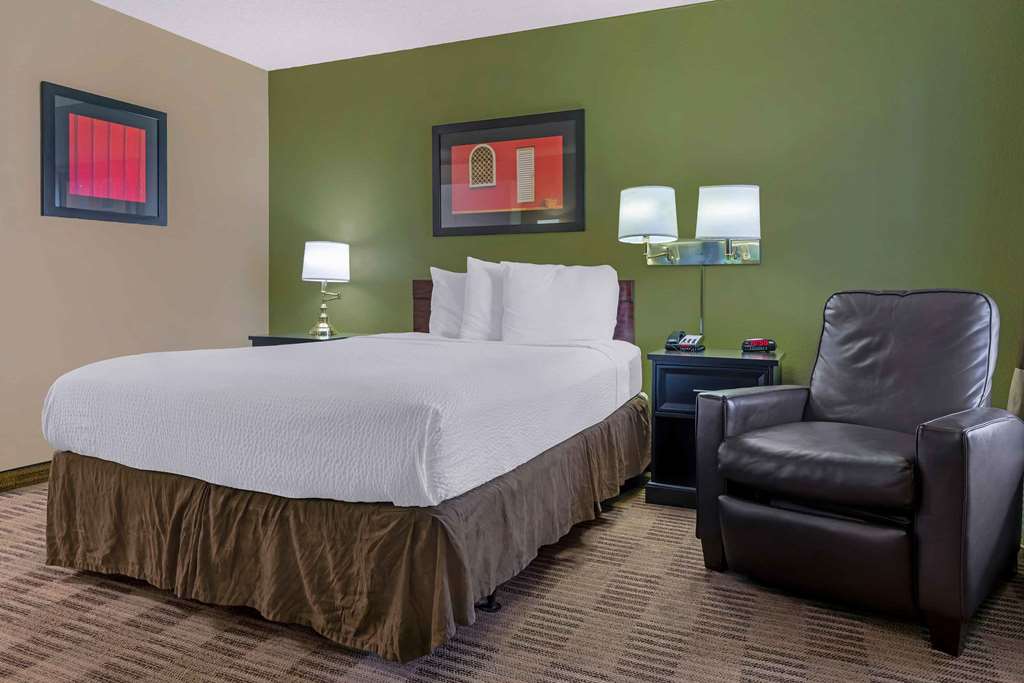 Extended Stay America Suites Sacramento Arden Way - photo 12