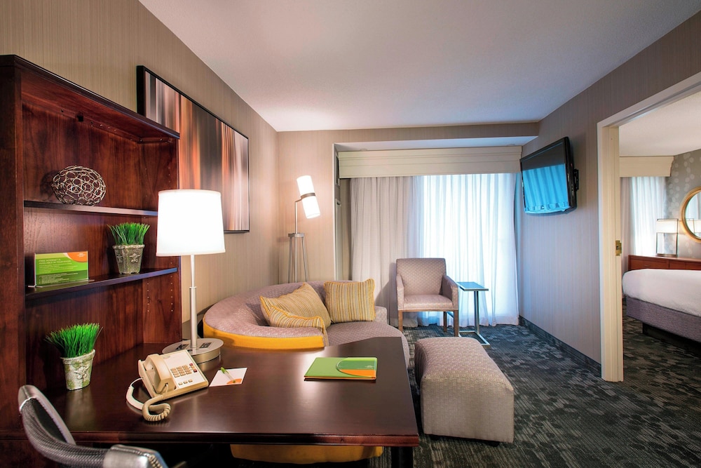 Courtyard by Marriott Tysons McLean - photo 14
