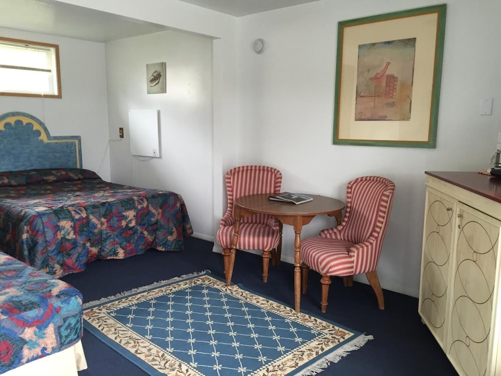 Ocean Avenue Inn - photo 14
