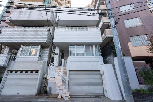 Y's Inn 駒込 110T — 4-Star Luxury Hotel in Tokyo, Japan
