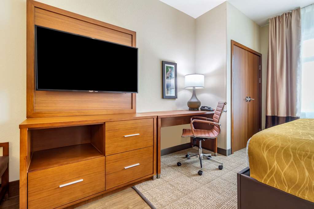 Comfort Inn & Suites Lakewood by JBLM - photo 10