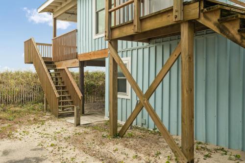Admiral's Quarters by Oak Island Accommodations - photo 21