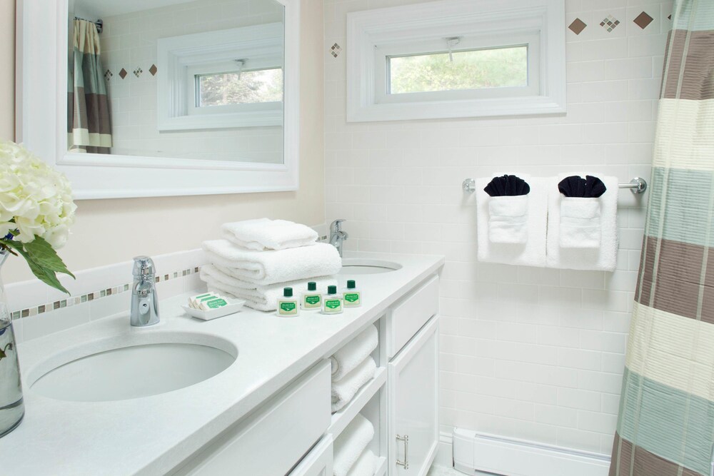 Maine Stay Inn & Cottages - photo 27